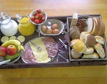 De Bimd Hoeve Bed & Breakfast *